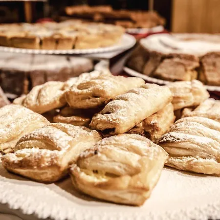 Cristallo Szálloda 4*