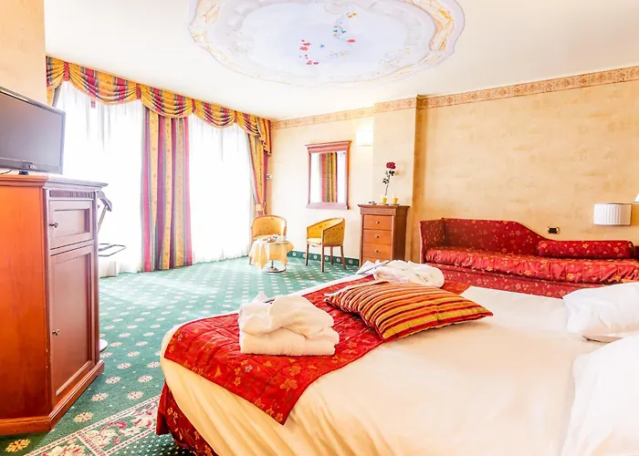 Cristallo Отель 4*