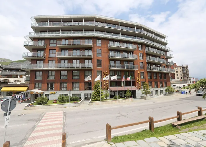 Cristallo Отель