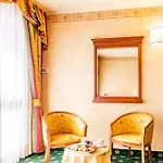 Hotel Cristallo 4*
