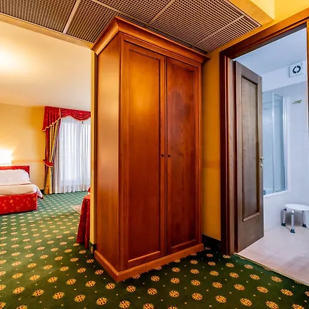 Cristallo Hotel